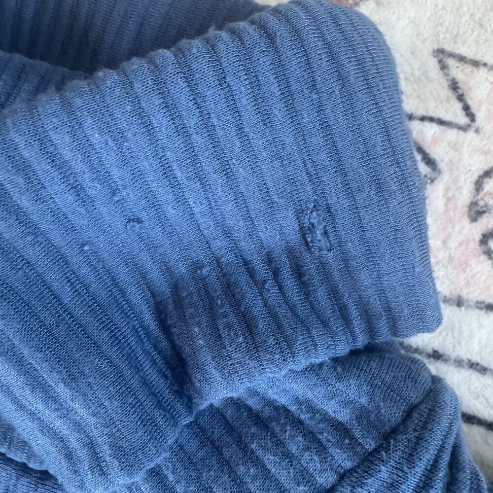 Club Monaco Blue Ribbed Sweater Turtle Neck - size XS - Picture 2 of 4